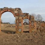 Костел св. Роха: брама и ограда (Полочаны), март 2014