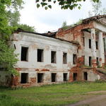 Усадьба Слотвинских: дворец (Рованичи), май 2015