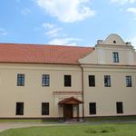 Монастырь францисканцев: жилой корпус (Пинск), май 2012