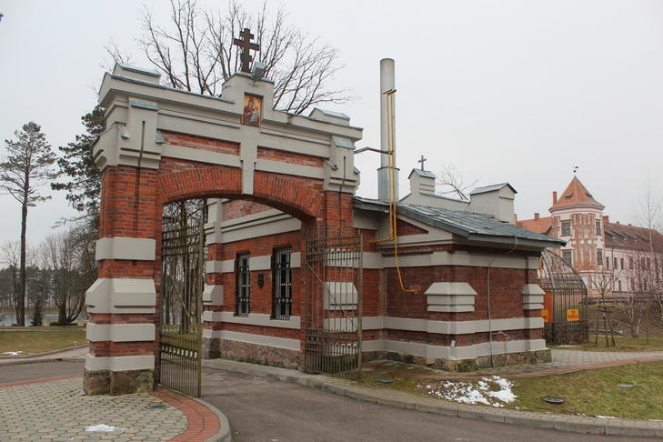 Брама и сторожка