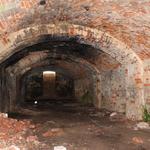 Усадьба Хоминских: ледовня (Ольшево), апрель 2012