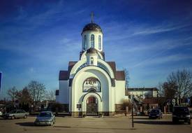 Церковь св. Евфросиньи: брама и колокольня