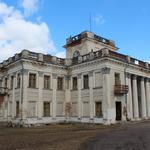 Усадьба Уместовских: дворец (Жемыславль), апрель 2012