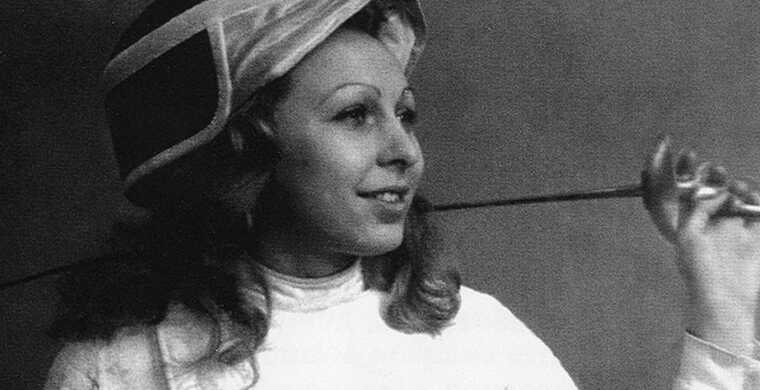 Елена Белова