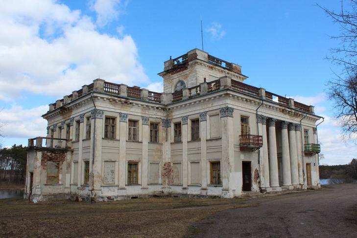 Усадьба Уместовских: дворец