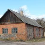 Усадьба Уместовских: хозпостройки (Жемыславль), апрель 2012