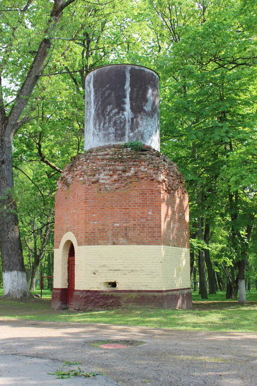 Усадьба Чапских: водонапорная башня