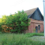 Усадьба Сулистровских: коровники (Комарово), июнь 2016