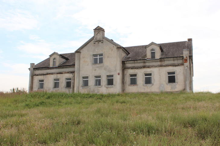 Усадьба Чапских: дом для рабочих?