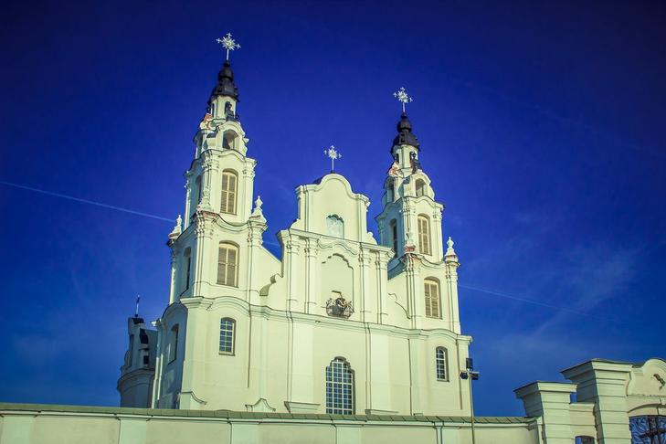 Монастырь францисканцев: костел св. Михаила Архангела