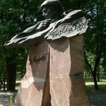 Памятник Владимиру Короткевичу (Витебск), август 2010