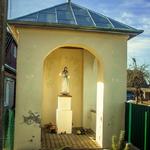 Усадьба Плевако: часовня придорожная (Ивенец), февраль 2016