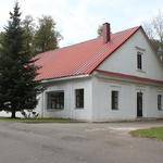 Усадьба Сулистровских: флигель правый (Комарово), октябрь 2013