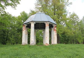 Усадьба Чапских: беседка